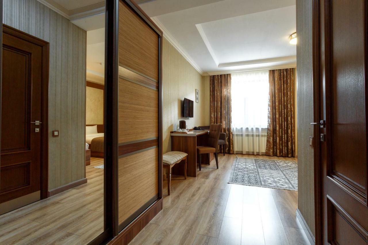 Sacvoyage Hotel Almaty Eksteriør billede
