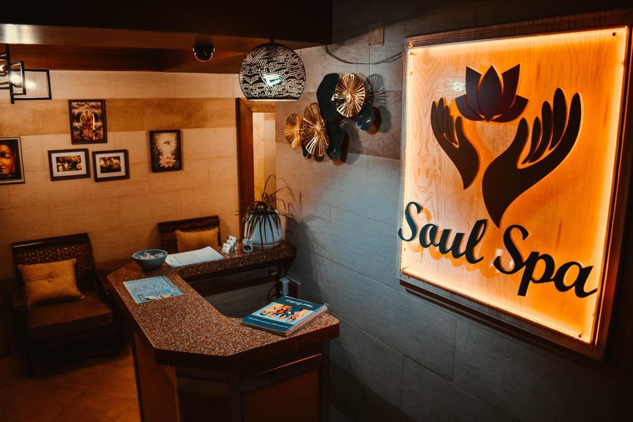 Sacvoyage Hotel Almaty Eksteriør billede